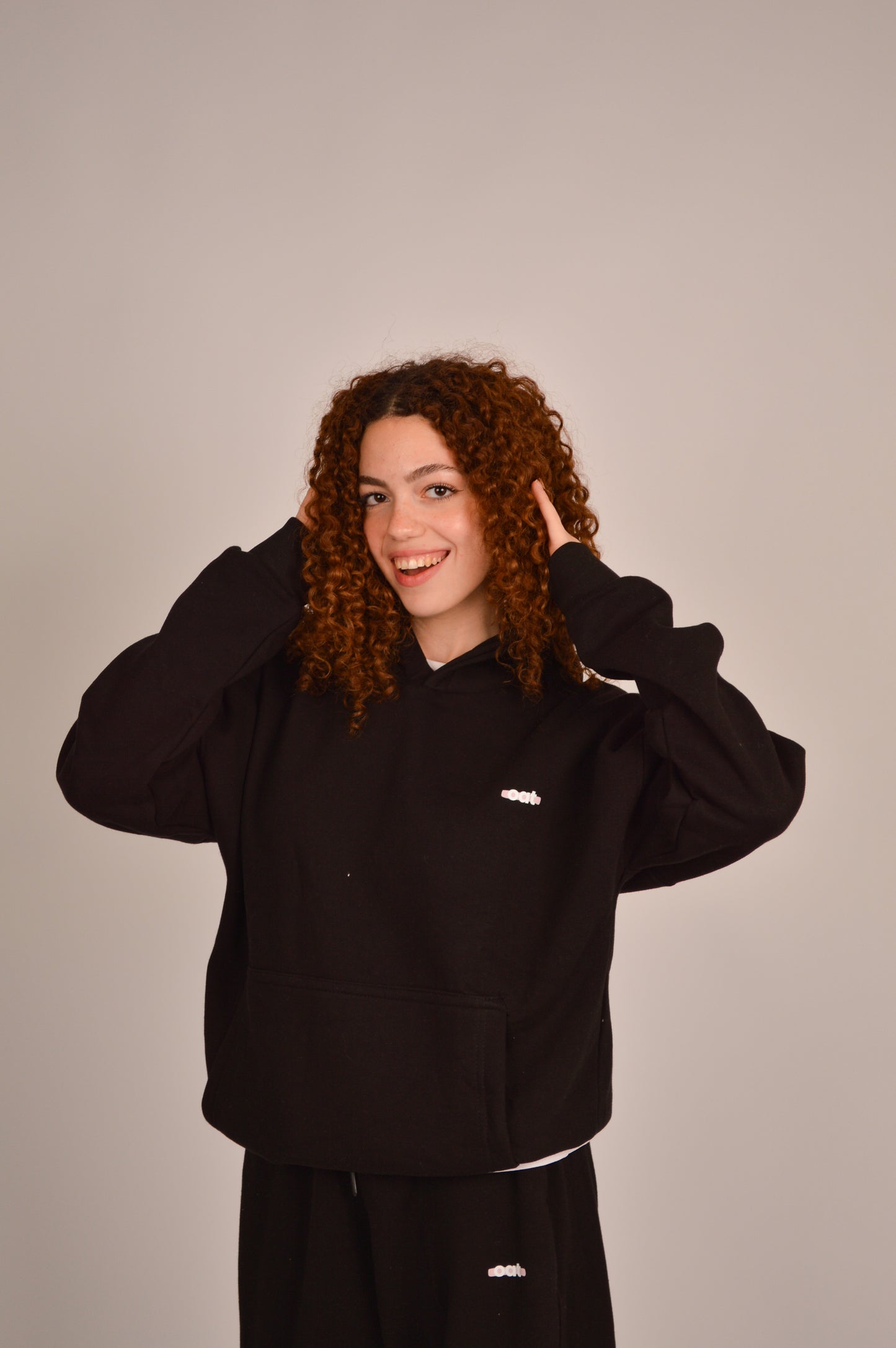 oat hoodie - black