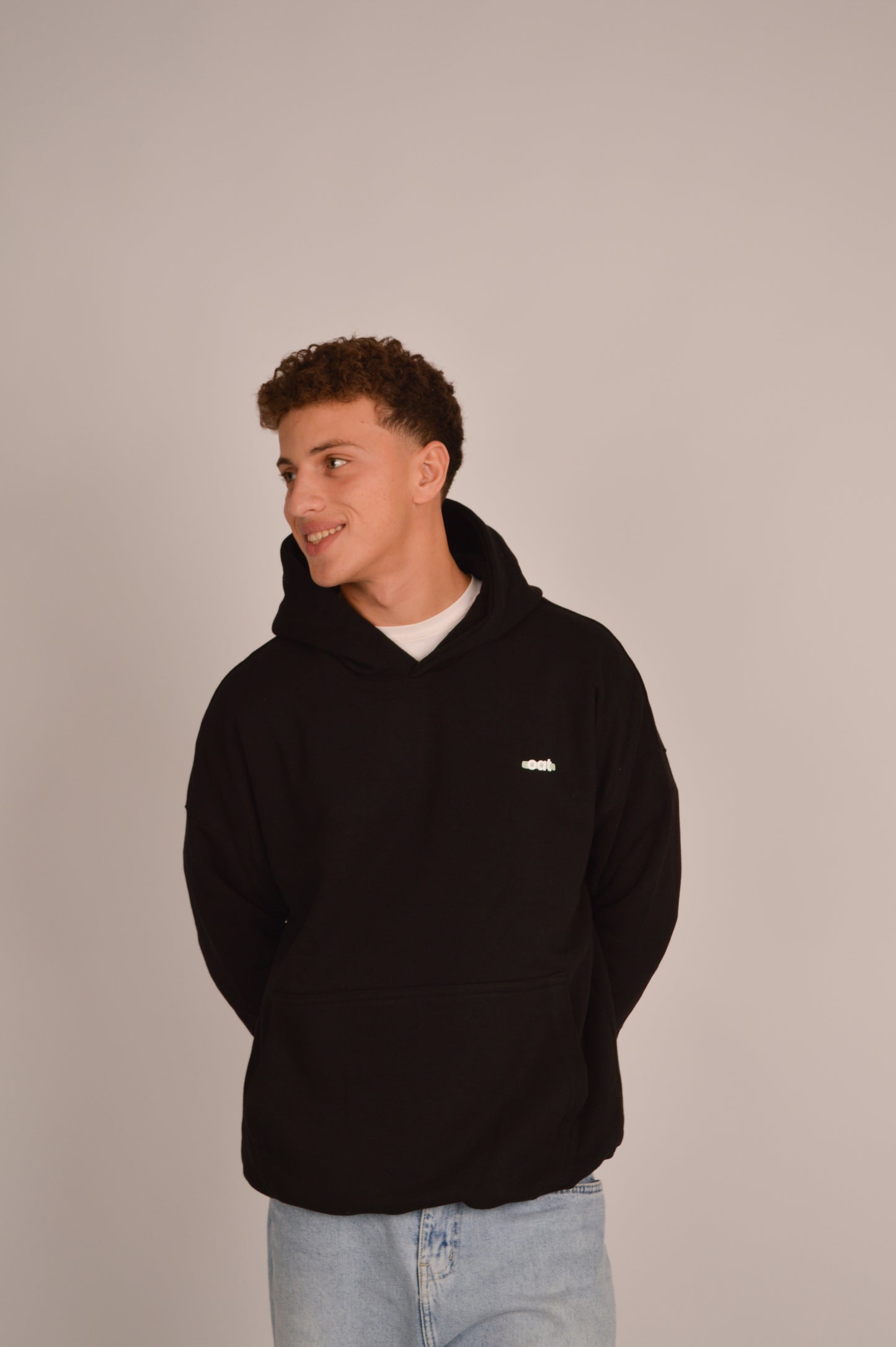 oat hoodie - black